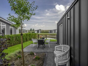 House | Exterior - Detached House on Lake in Zeeland Holiday Park (Wemeldinge)