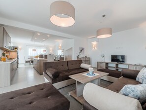 Villa | Dining - Nicely Decorated Villa With Swimming Pool (Sukosan)