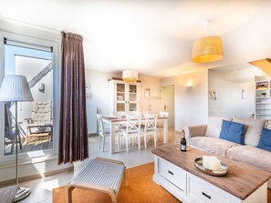 Dining - Coastal Retreat With Balcony (Koksijde)