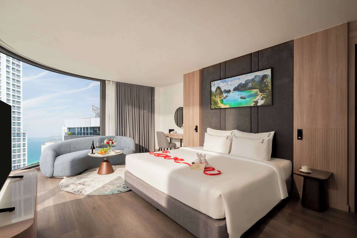 Studio Suite, pemandangan laut | Seprai premium, selimut bulu angsa, brankas, dan meja kerja