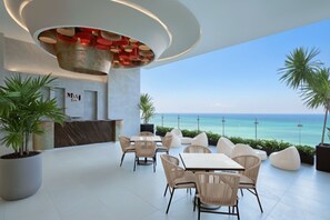 Rooftop terrace - Adamas Boutique Hotel Nha Trang (Nha Trang)