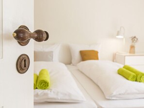 Ferienhaus | 4 Schlafzimmer, individuell eingerichtet, Schreibtisch