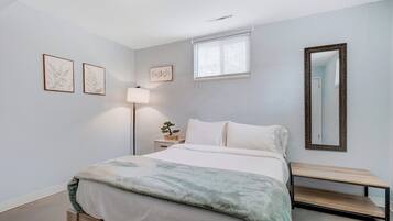 1 kamar tidur, setrika/meja setrika, Wi-Fi gratis, dan seprai linen