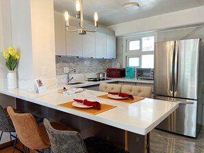 Fridge, microwave, oven, stovetop