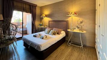 Apartment | 3 bedrooms, individually furnished, bed sheets