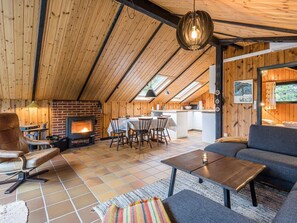 Dining - 6 Person Holiday Home in Blavand (Blavand)