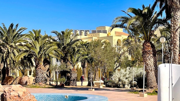 Apartment | Pool | Outdoor pool - Apartment by Roquetas Beach (Roquetas de Mar)