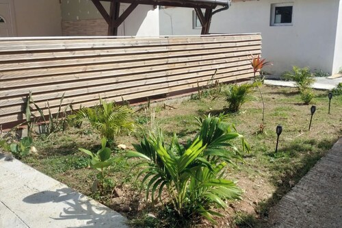 Studio Sleeps 2 with Balcony