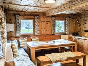 House | Dining