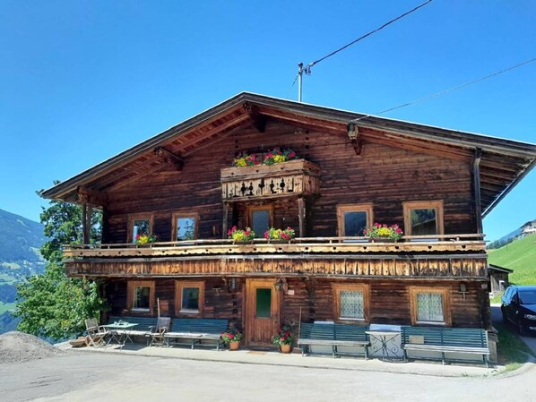 House | Exterior
