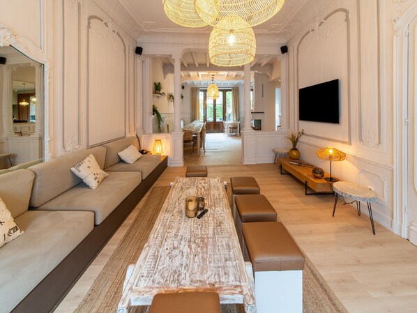 House | Living room - Spacious Holiday Home in Vielsam With Garden (Vielsalm)