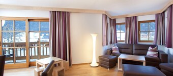 Apartment in Wald im Pinzgau Near the ski Lifts