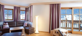 Apartment in Wald im Pinzgau Near the ski Lifts