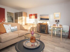 Apartment | Living room - Small Studio in Neuastenberg With Balcony (Winterberg)