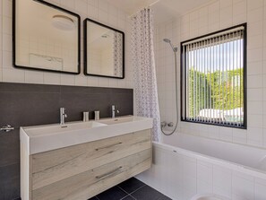 House | Bathroom - Lakeside Stay in Kamperland (Kamperland)