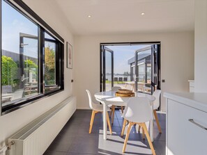 House | Dining - Lakeside Stay in Kamperland (Kamperland)