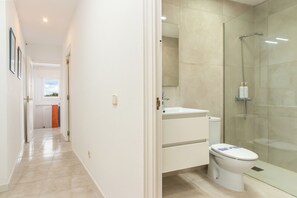 Haartrockner, Handtücher