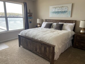 3 habitaciones, escritorio, wifi gratis y ropa de cama 