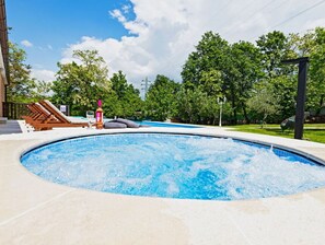 Piscine extérieure