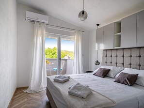 Villa | 4 Schlafzimmer, individuell eingerichtet, Bügeleisen/Bügelbrett