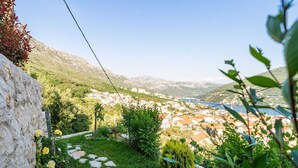 Garden - Apartments Villa Arcadia - One Bedroom Apartment With Terrace and Sea View (Dubrovnik)