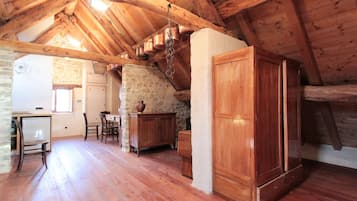 House | Private kitchen | High chair