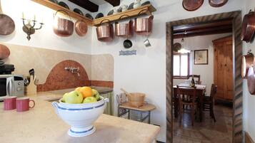 House | Dining