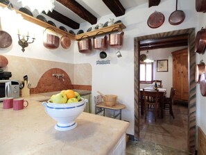 House | Dining - Charming Alpine Retreat for 9 (Chies d'Alpago)