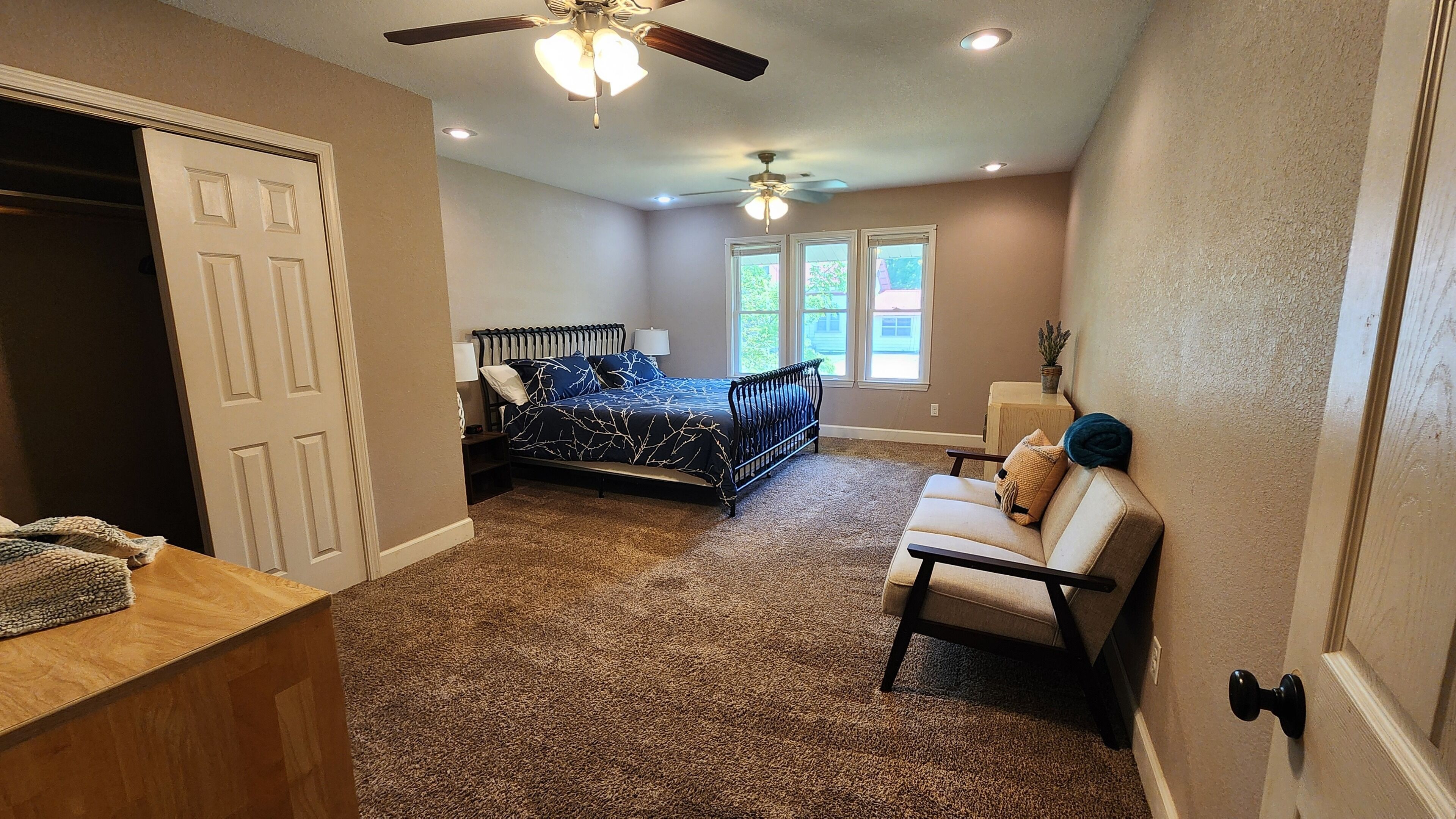 4 chambres, bureau, fer et planche à repasser, Wi-Fi gratuit