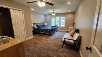 4 chambres, bureau, fer et planche à repasser, Wi-Fi gratuit