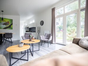 Bungalow | Dining - Nature Escape w/ Garden (Hoenderloo)