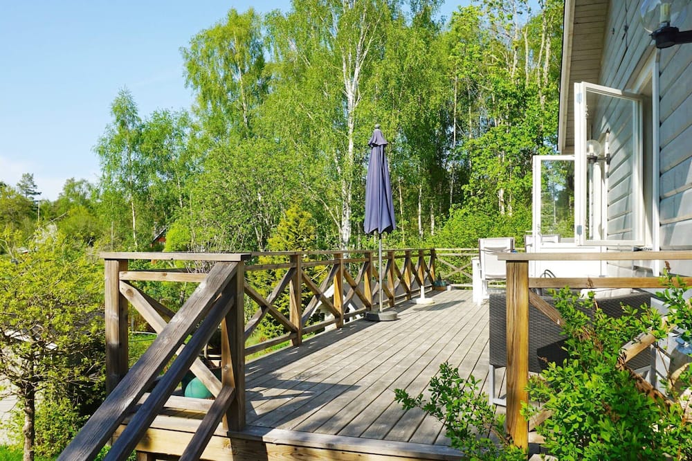 4 Star Holiday Home in Norrtalje - Husarö