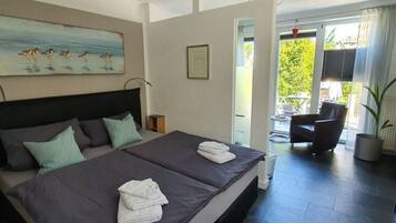 Bungalow | Individually furnished, iron/ironing board