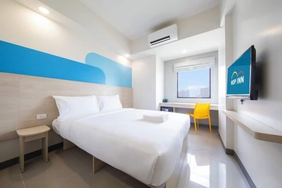 Couette en duvet d'oie, coffres-forts dans les chambres, bureau