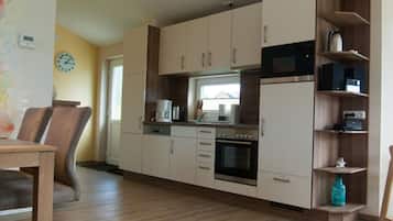 House | Private kitchen | Electric kettle, toaster, high chair