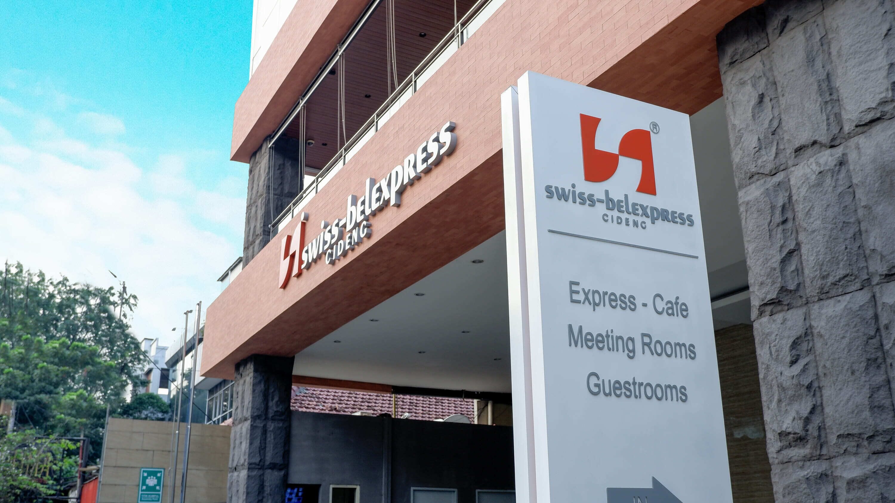 Photo - Swiss-Belexpress Cideng