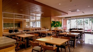 Restaurant - Swiss-Belexpress Cideng (Jakarta)