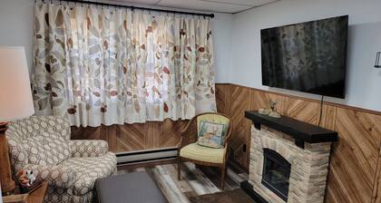 The White Tail at Carls Cabins