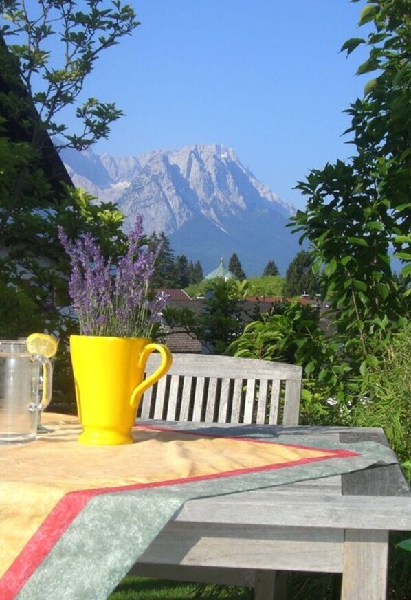Dining - Sunshine Apartment Anne (Garmisch-Partenkirchen)
