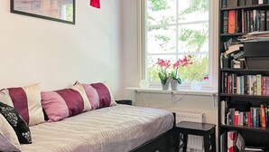 House | Living area - 4 Person Holiday Home in Karlstad (Karlstad)