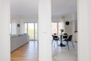 Interior - Casa Mar Apartment - 1 bedroom 4 pax - Next to the sea - FREE WIFI (Barcelona)