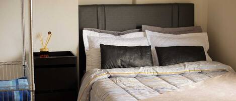 1 makuuhuone, silitysrauta/-lauta, ilmainen Wi-Fi, vuodevaatteet