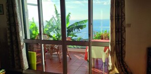 Apartment - Holiday Home Casa Brisa Mar in Prazeres (Calheta)