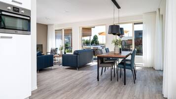 House | Dining