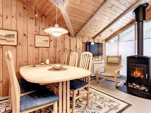 House | Dining