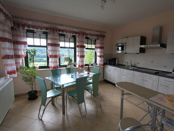 Apartment | Private kitchen - Holiday Apartment Elbtalblick (Meissen)