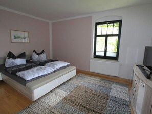 Apartment - Holiday Apartment Elbtalblick (Meissen)