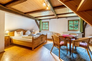 5 chambres, Wi-Fi gratuit, draps fournis