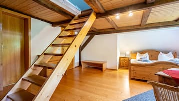 5 Schlafzimmer, kostenloses WLAN, Bettwäsche