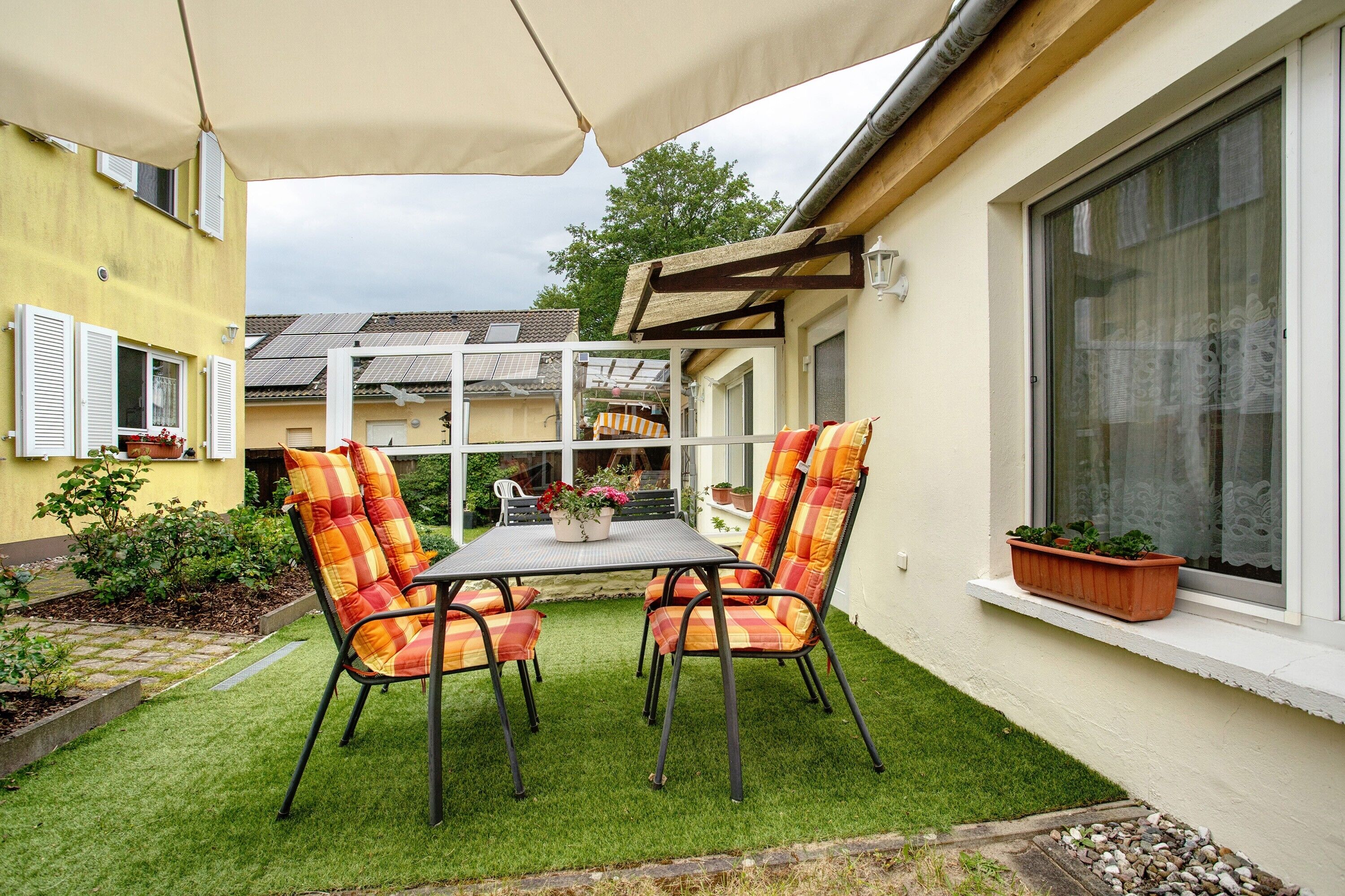 屋外ダイニングエリア